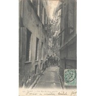 Nice - Une Rue du Vieux Quartier 